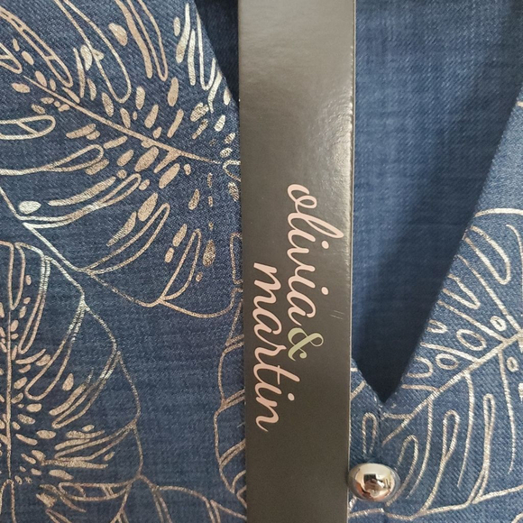 OLIVIA & MARTIN BEAUTIFUL SILVER AND BLUE BLOUSE - Picture 3 of 9